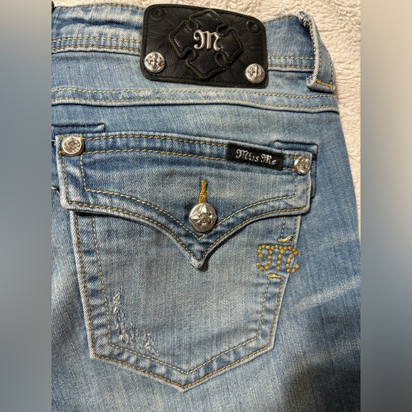 Miss Me capri style pants, size 27 - Picture 1 of 4